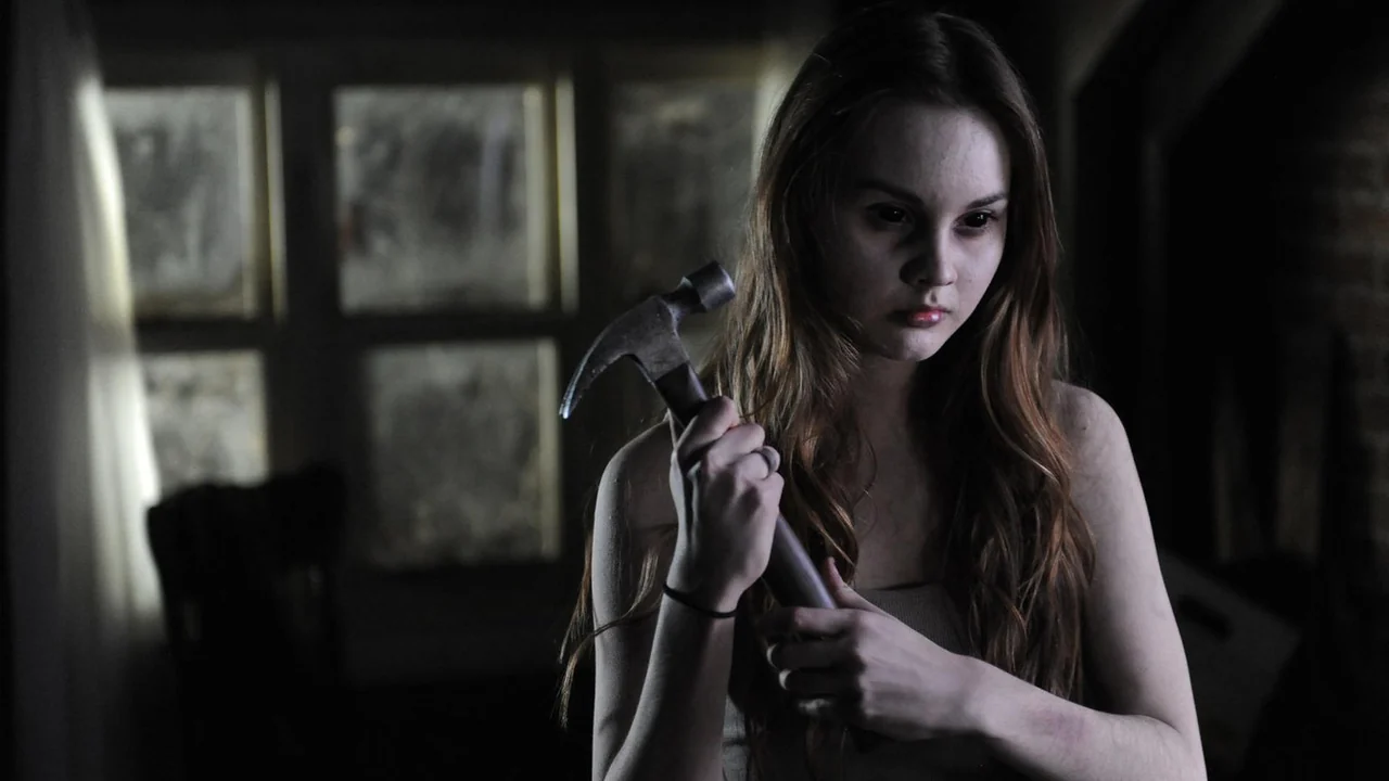 Фильм Логово зверя (2013)