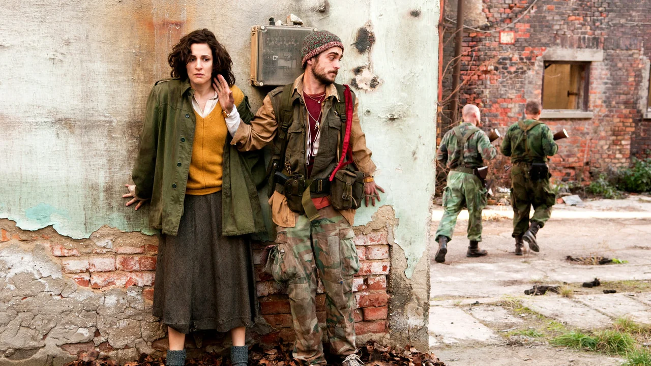 Фильм В краю крови и меда (2011)
